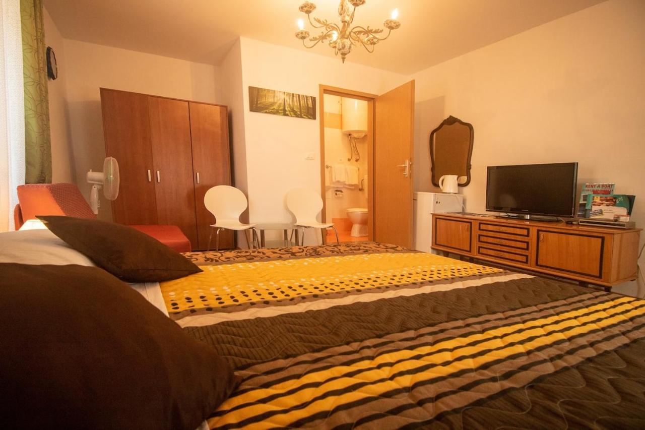 Guest House Franko Бале Екстер'єр фото